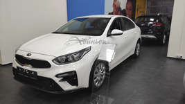 thumb kia cerato white belyy sa