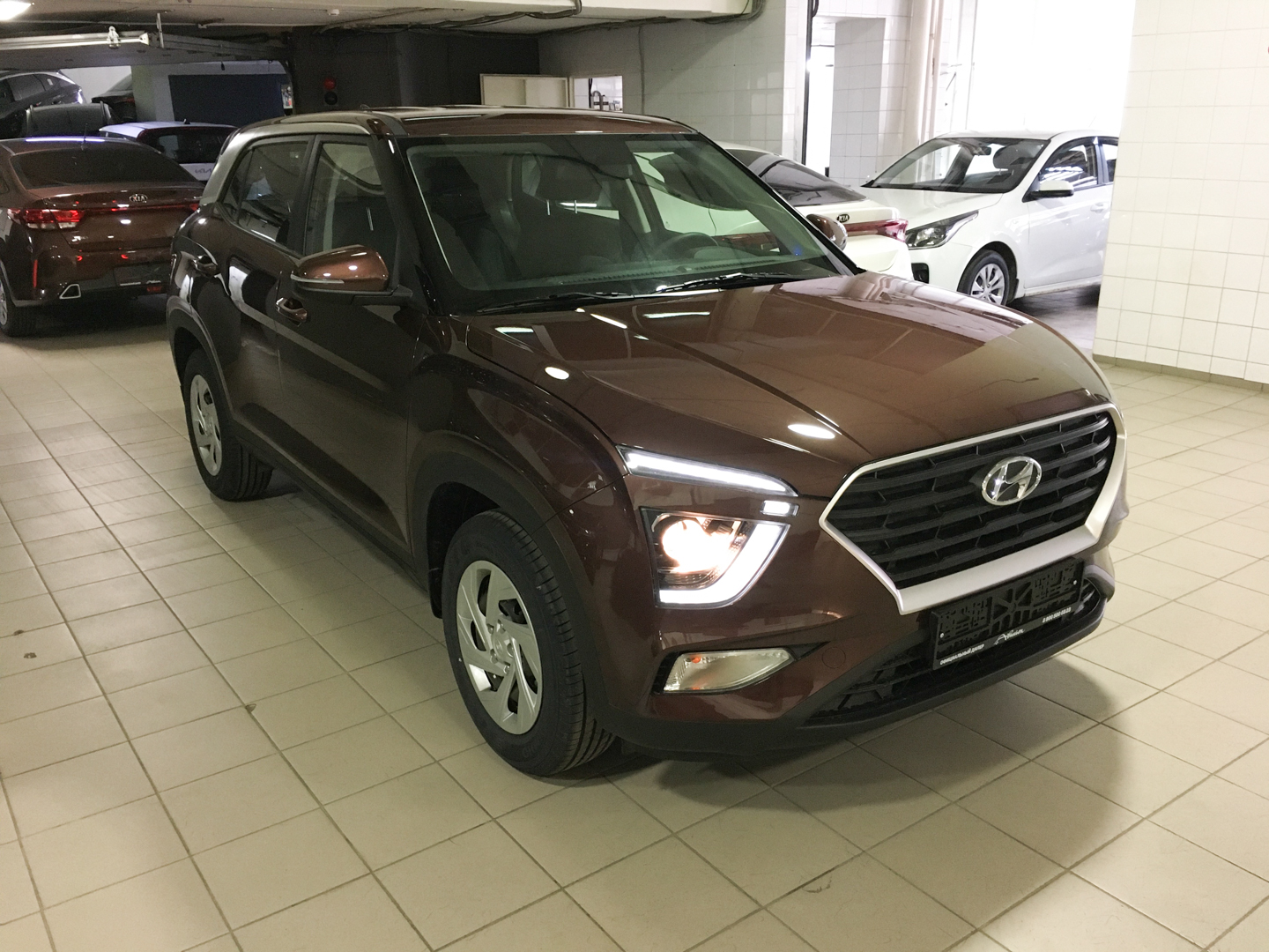 Купить коричневый Hyundai Creta Lifestyle 2.0 6AT 2WD (149 л.с.) 2024 по  цене от 949 000 руб., Москва